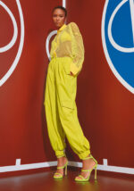 Pantaloni Jogger in Tessuto Tecnico Giallo - vista frontale | Nicla