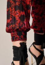 Pantaloni Jogger Plissè in Chiffon Stampa Lilies Nero - Nicla