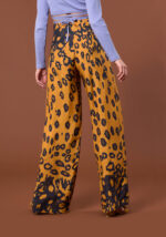 Pantaloni Wide Leg con Pince in Twill di Viscosa Stampa Leo Blu - Nicla