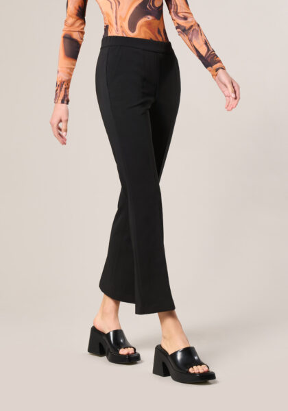 Pantaloni Flare in Tessuto Tecnico Nero - vista frontale | Nicla