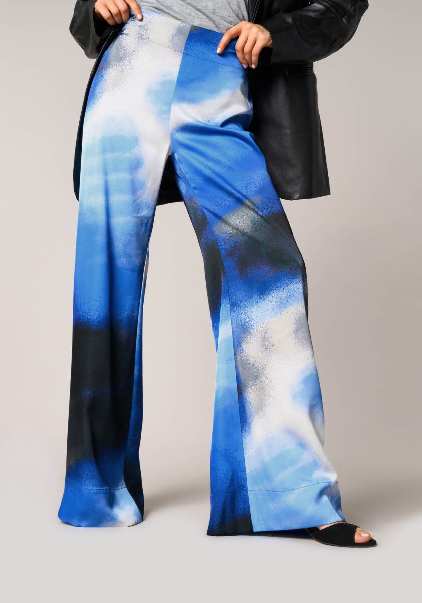 Pantaloni Palazzo Satin in Stampa Blurred Multicolor - vista frontale | Nicla