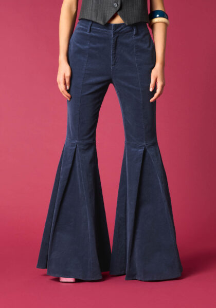 Pantaloni Bootcut in Velluto di Cotone Blu - vista frontale | Nicla
